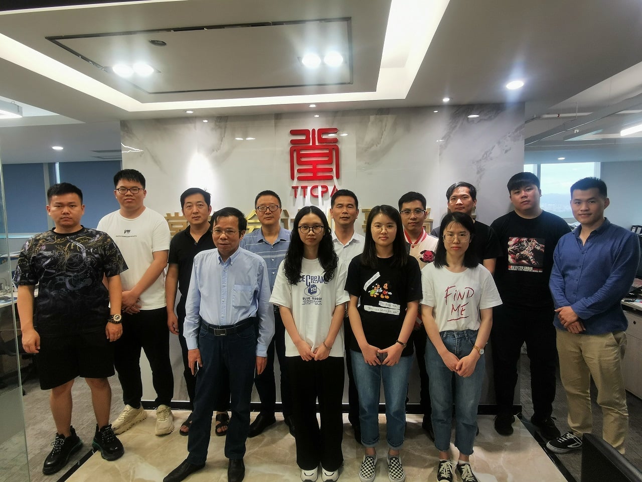 南宫28pc下载 团队